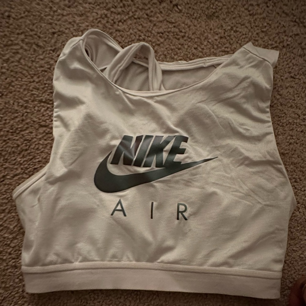 Nike sports bra white